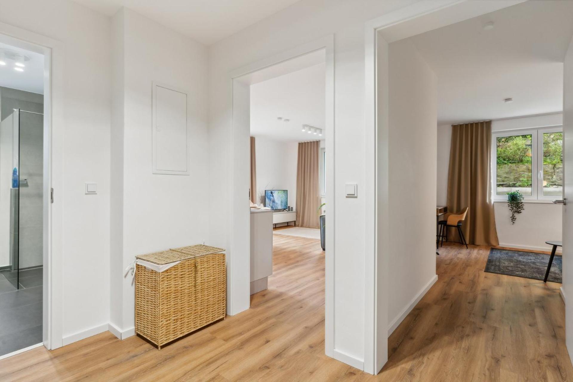Zwei Apartments Fuer Bis Zu 8 Personen Zentral, Modern, Mit Terrasse & Balkon Bielefeld Exterior photo